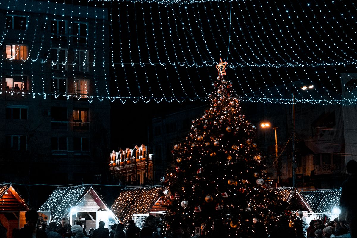 New Christmas Movies 2026: Where to Watch and Where They Were Filmed in Canada: Hallmark's Countdown to Christmas (October 16 – December 20)