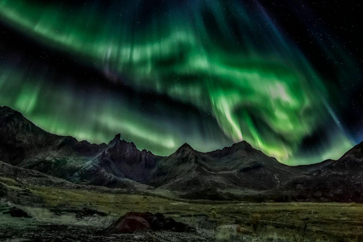 Northern Lights in Canada 2026–27: Best Places, Dates & How to See Them: How to photograph the aurora
