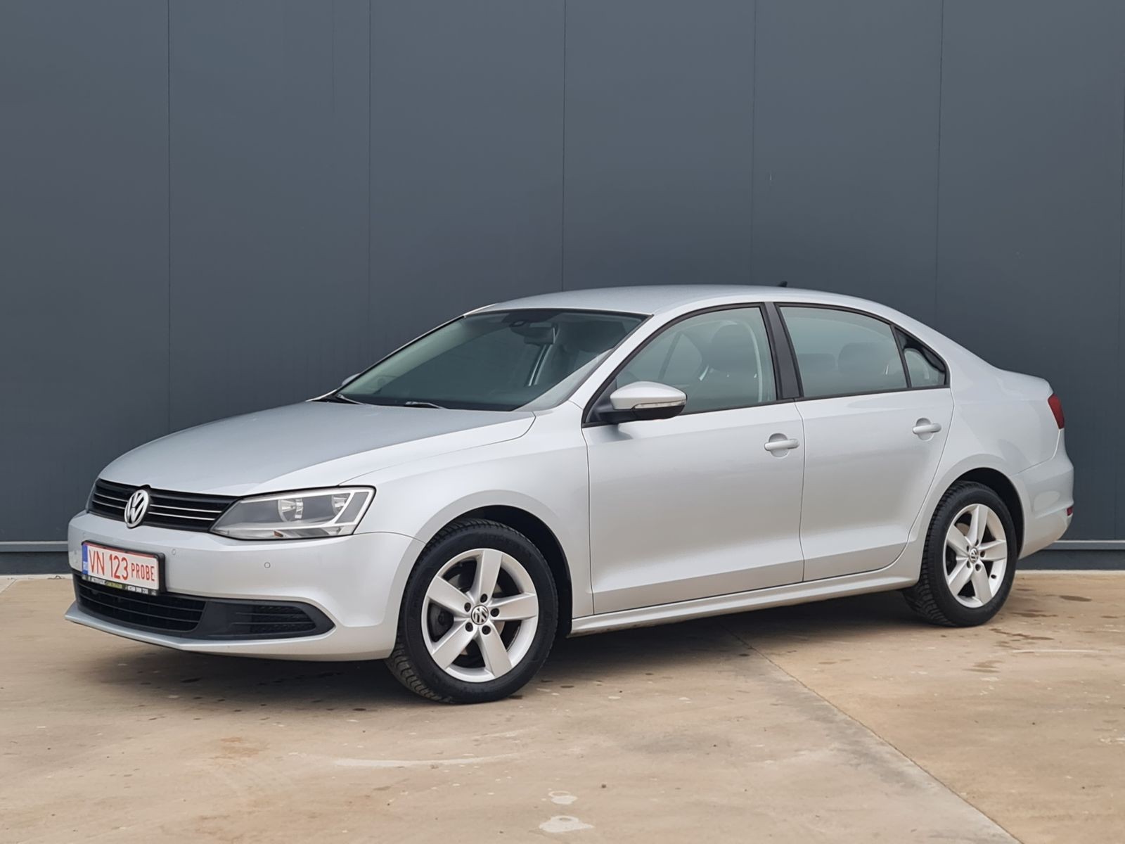 VOLKSWAGEN JETTA 1.6TDI 105CP 2012