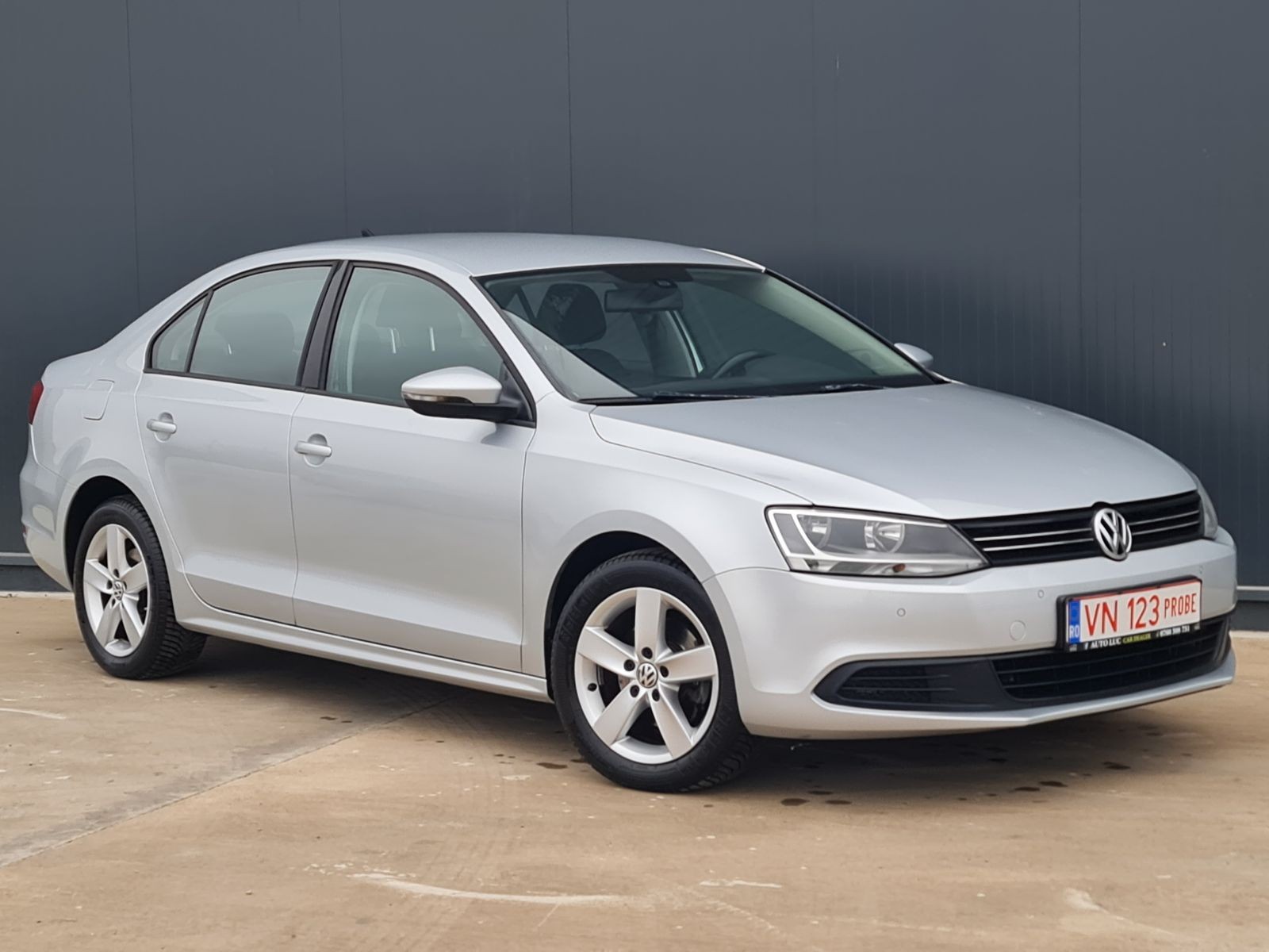 VOLKSWAGEN JETTA 1.6TDI 105CP 2012