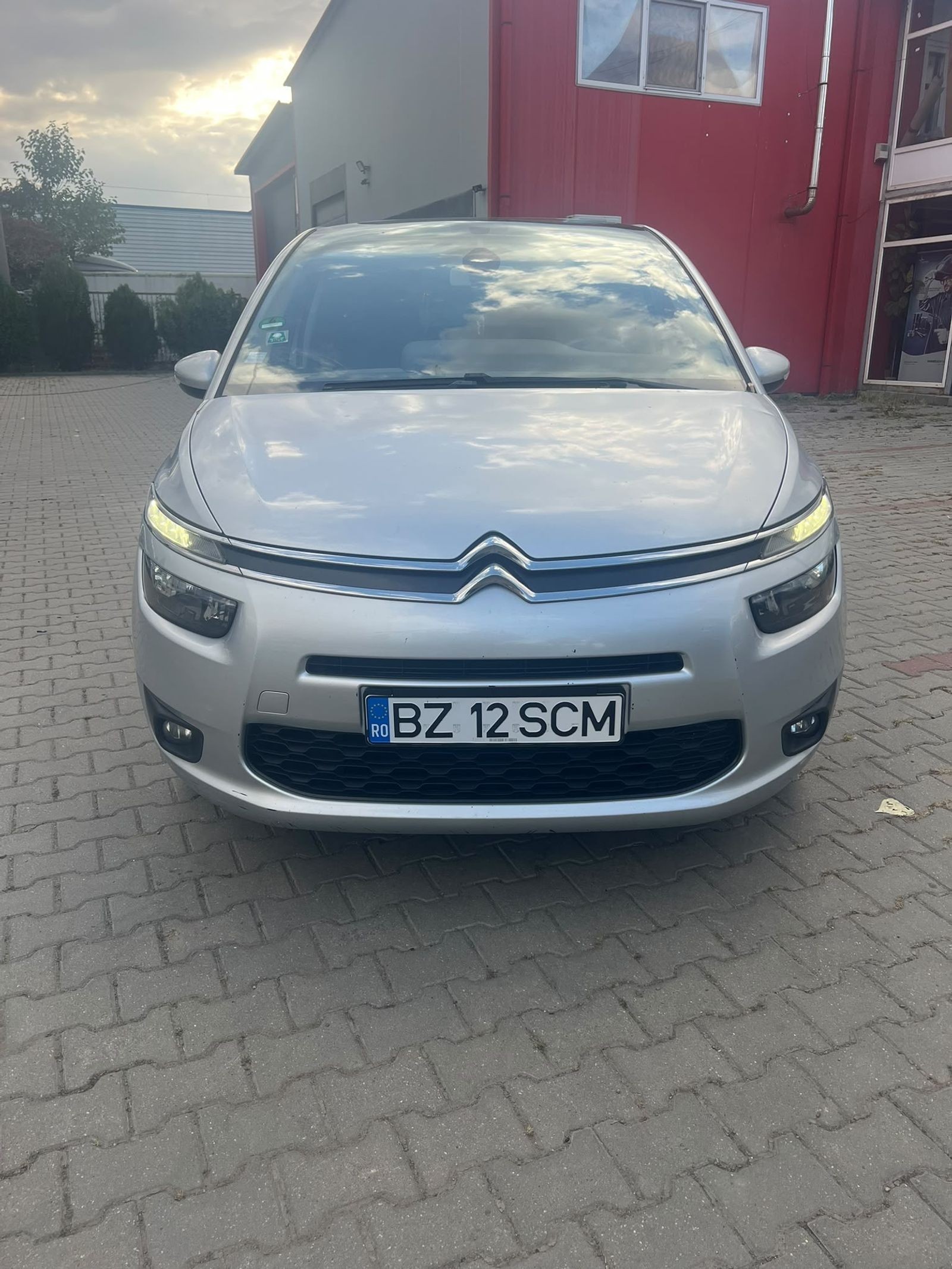 Foto 5 pentru C4