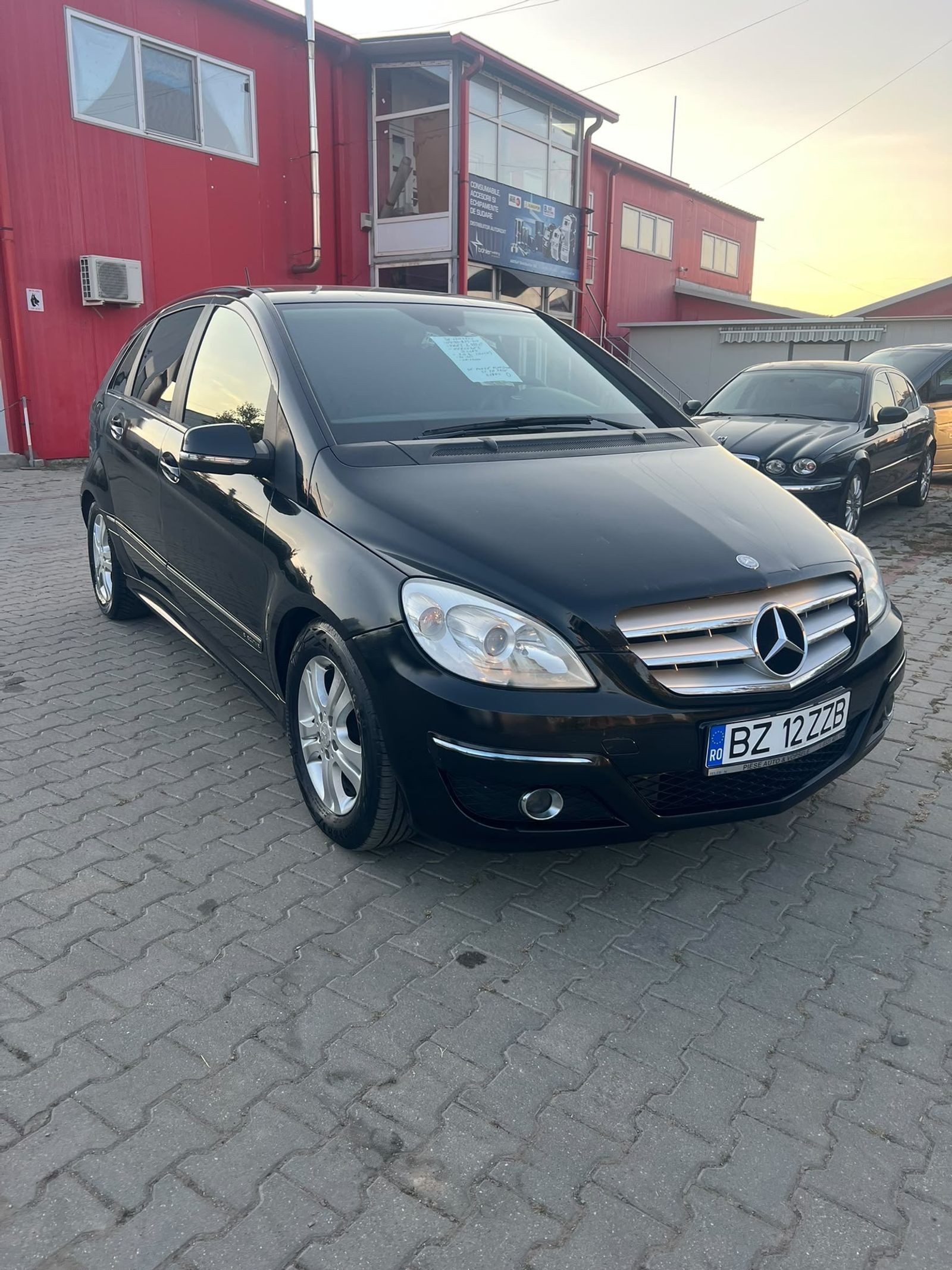 Foto 3 pentru B-Class