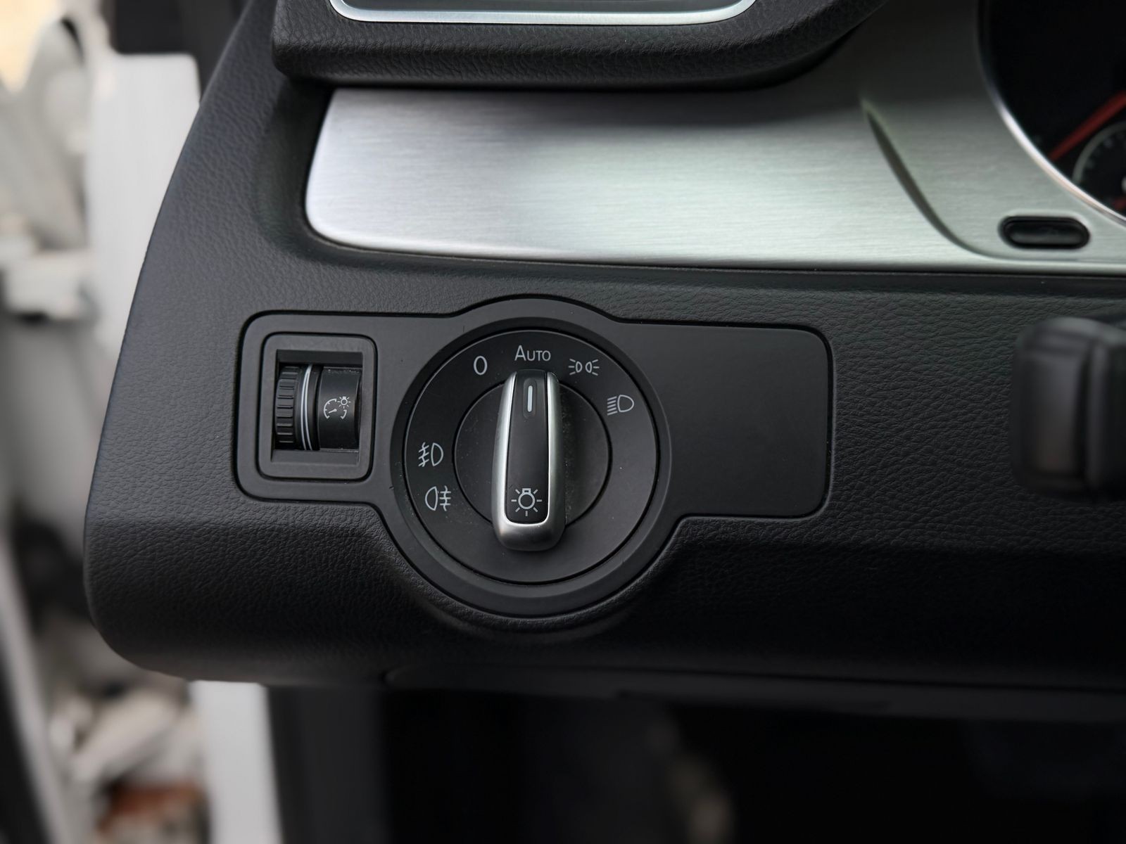 Volkswagen Passat CC - foto 24