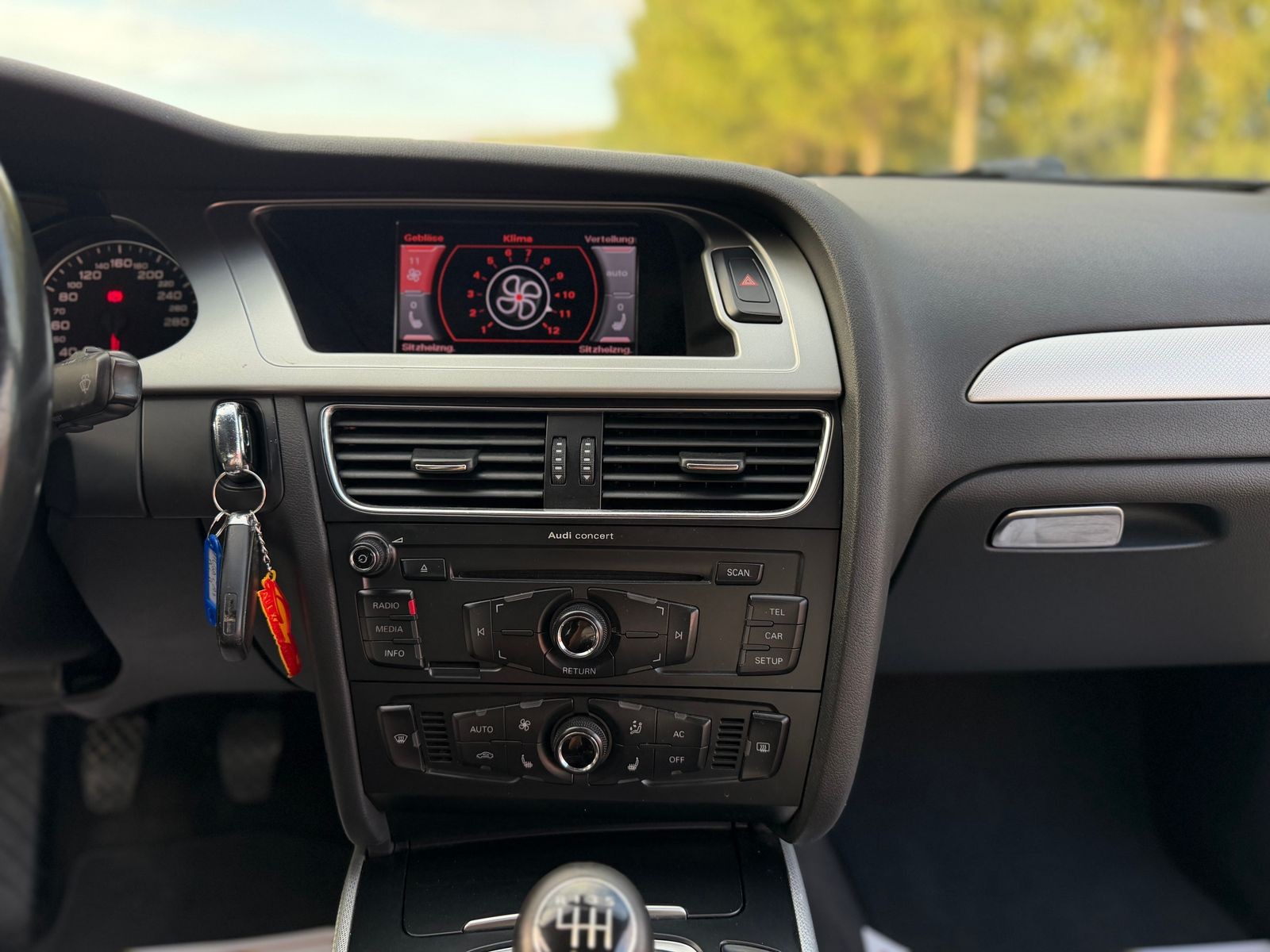 Audi A4 - foto 17