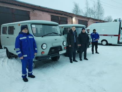 В Лянторскую городскую больницу поступили два новых санитарных автомобиля