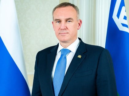 Руслан Кухарук поздравил югорчан с Днём России