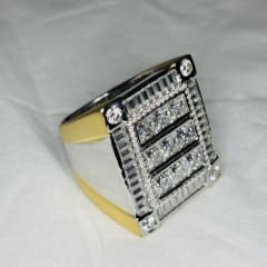 Moissanite