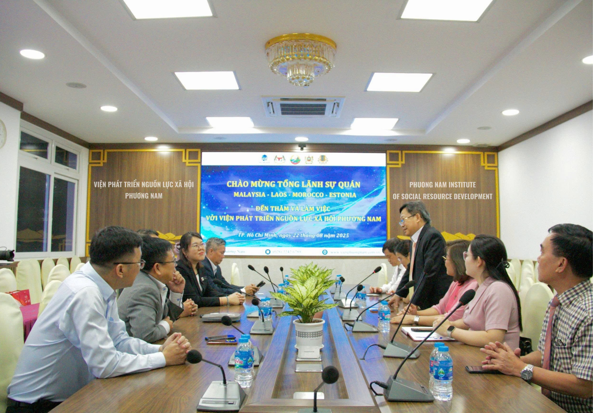 Featured <span>Images</span> 24