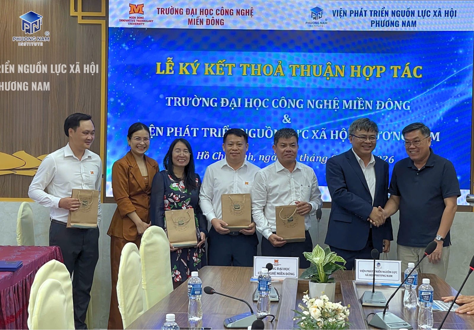 Featured <span>Images</span> 1