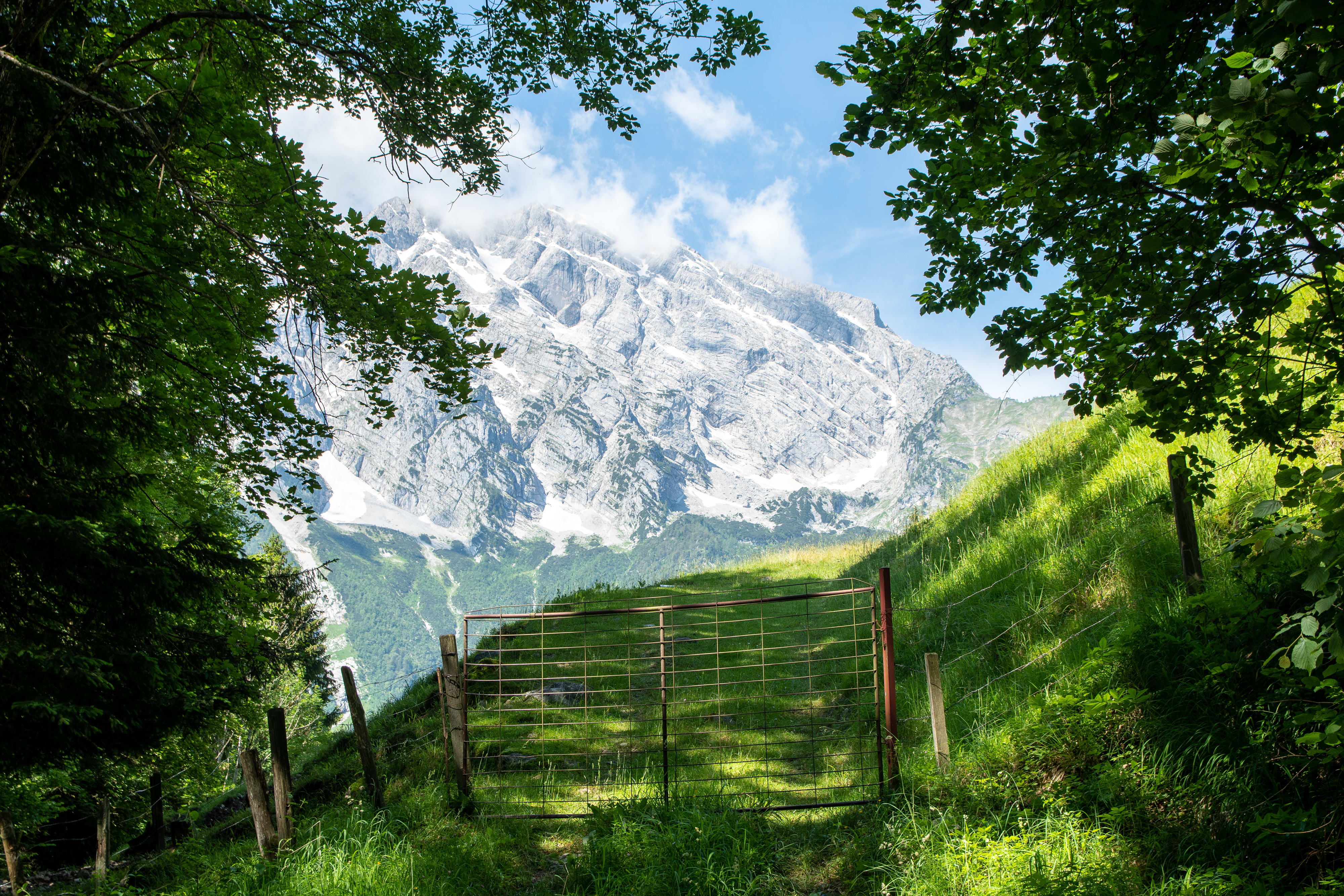 Great outlook to the mountains around Golling.