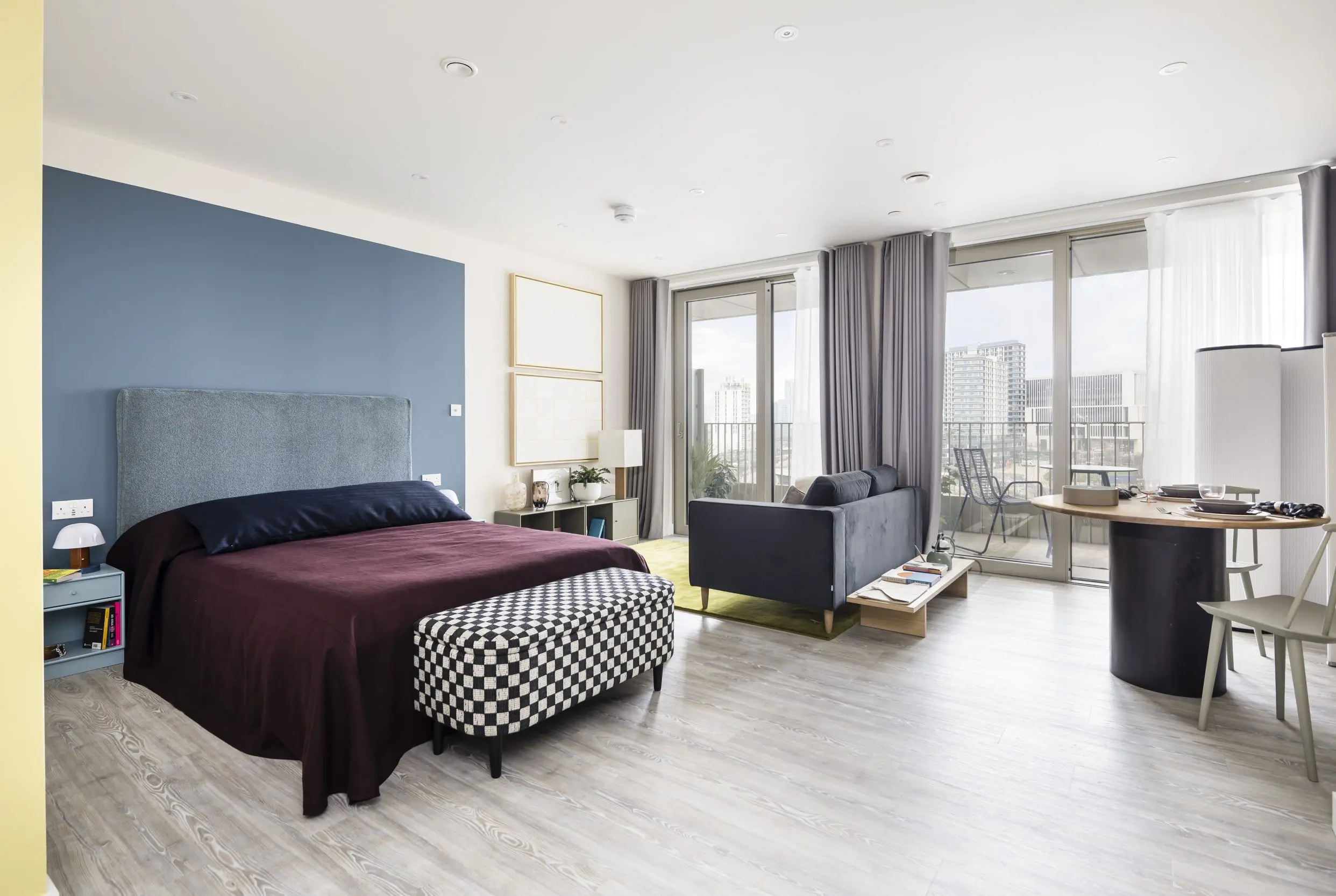 Thumbnail Bright modern bedroom with lounge space and balcony access at Coppermaker Square