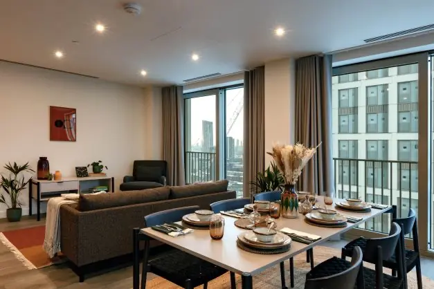 Thumbnail Contemporary open-plan living and dining area at Coppermaker Square with city views