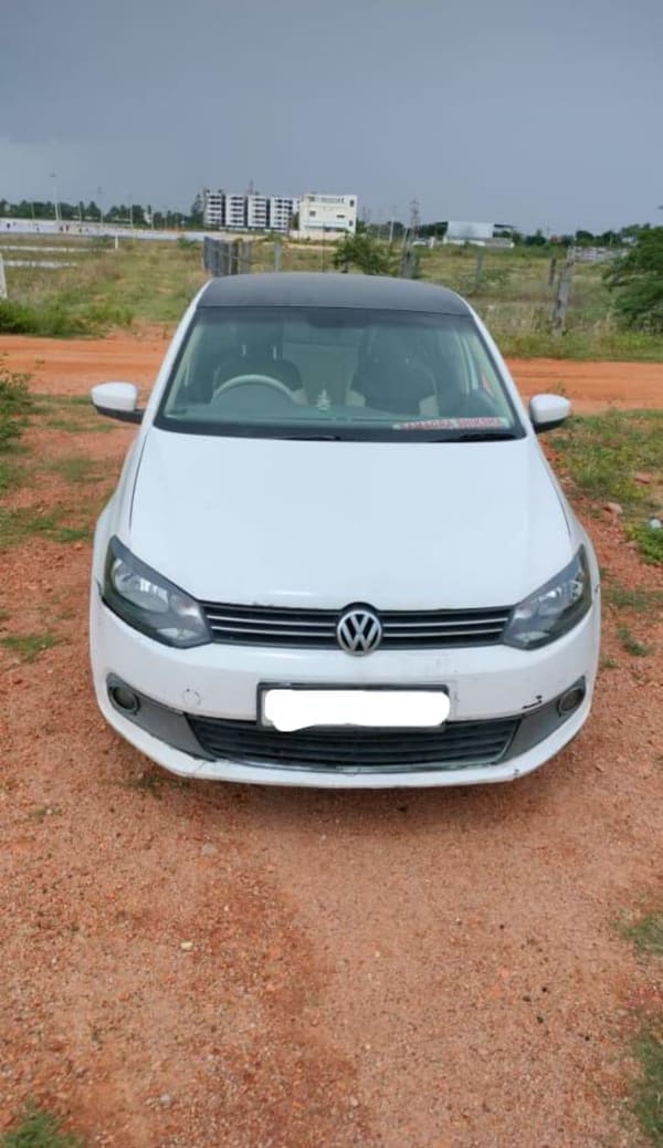 VOLKSWAGEN VENTO TDI HIGHLINE 2011