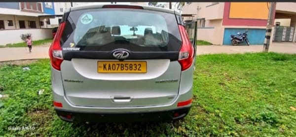 Mahindra Marazzo m8 2023