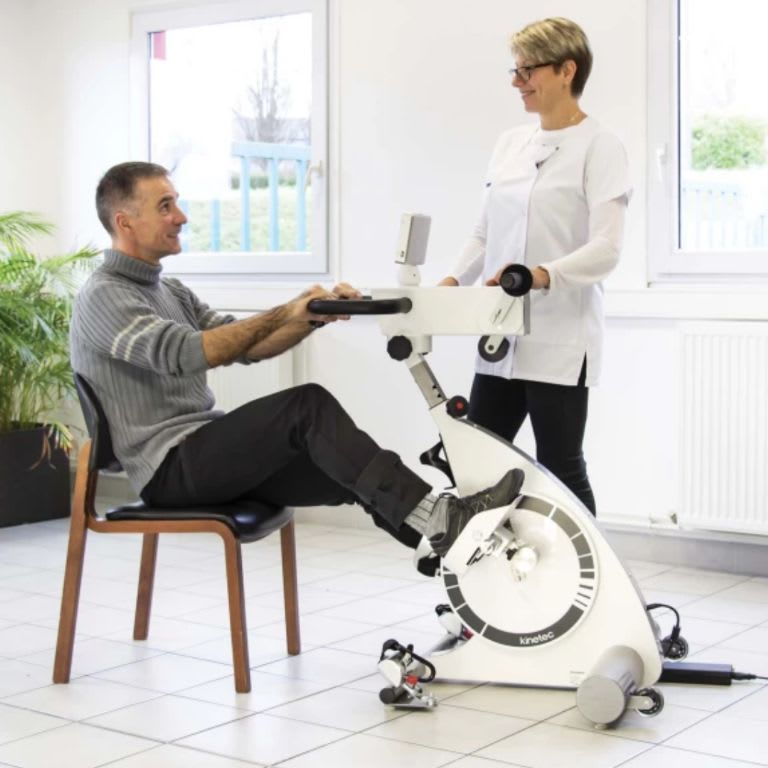 kinevia_entertainment_system_(2)