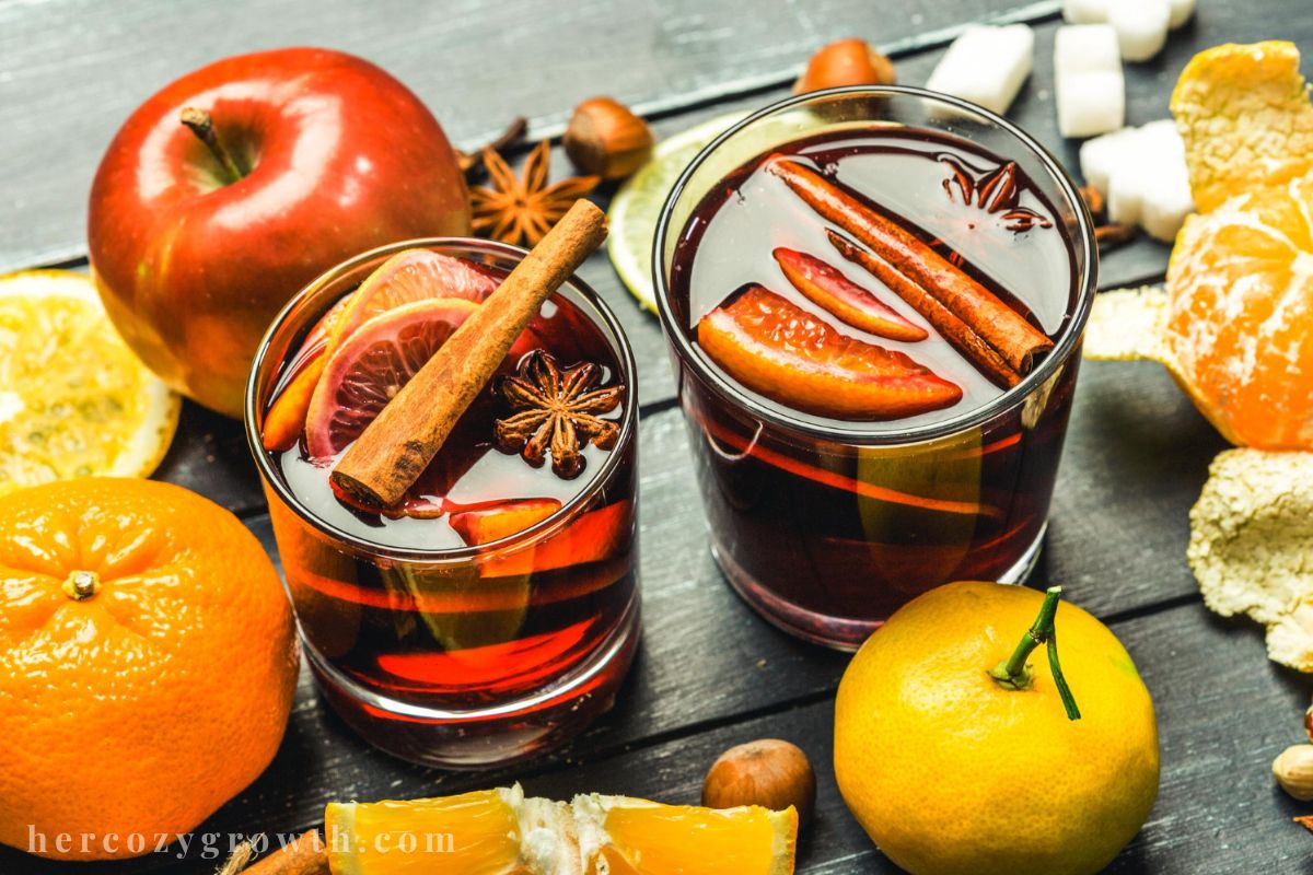 fall bucket list ideas warm autumn drink spiced cider