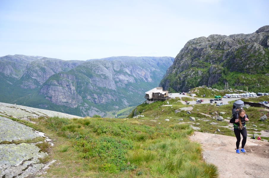 Нелегкие маршруты с легкими детьми: Kjeragbolten, Preikestolen, Trolltunga и Nigardsbreen за 4 дня с двумя детьми в рюкзаках (июль 2017)
