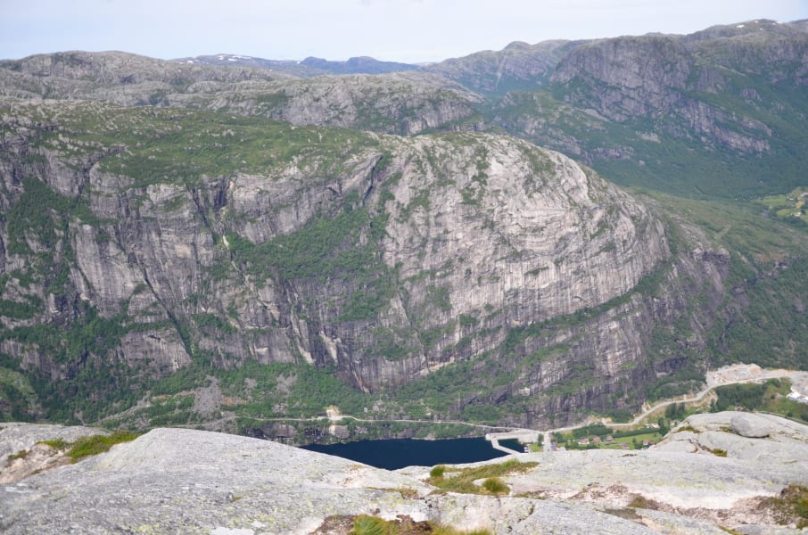 Нелегкие маршруты с легкими детьми: Kjeragbolten, Preikestolen, Trolltunga и Nigardsbreen за 4 дня с двумя детьми в рюкзаках (июль 2017)