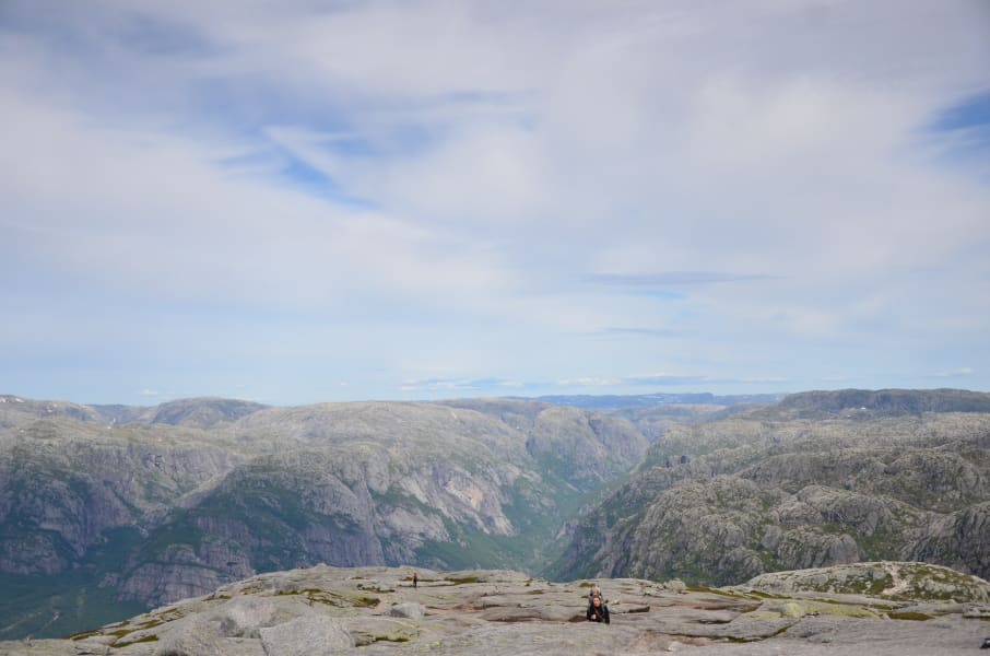 Нелегкие маршруты с легкими детьми: Kjeragbolten, Preikestolen, Trolltunga и Nigardsbreen за 4 дня с двумя детьми в рюкзаках (июль 2017)
