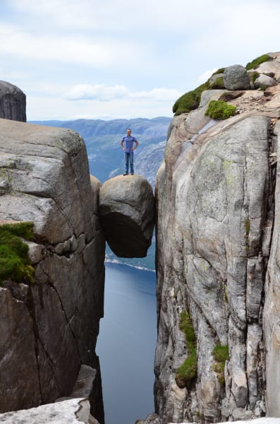 Нелегкие маршруты с легкими детьми: Kjeragbolten, Preikestolen, Trolltunga и Nigardsbreen за 4 дня с двумя детьми в рюкзаках (июль 2017)
