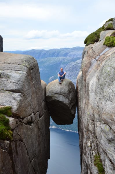 Нелегкие маршруты с легкими детьми: Kjeragbolten, Preikestolen, Trolltunga и Nigardsbreen за 4 дня с двумя детьми в рюкзаках (июль 2017)