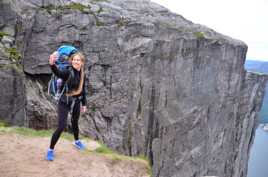 Нелегкие маршруты с легкими детьми: Kjeragbolten, Preikestolen, Trolltunga и Nigardsbreen за 4 дня с двумя детьми в рюкзаках (июль 2017)