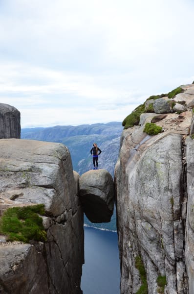 Нелегкие маршруты с легкими детьми: Kjeragbolten, Preikestolen, Trolltunga и Nigardsbreen за 4 дня с двумя детьми в рюкзаках (июль 2017)