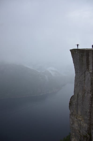 Нелегкие маршруты с легкими детьми: Kjeragbolten, Preikestolen, Trolltunga и Nigardsbreen за 4 дня с двумя детьми в рюкзаках (июль 2017)