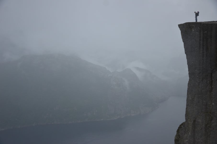 Нелегкие маршруты с легкими детьми: Kjeragbolten, Preikestolen, Trolltunga и Nigardsbreen за 4 дня с двумя детьми в рюкзаках (июль 2017)