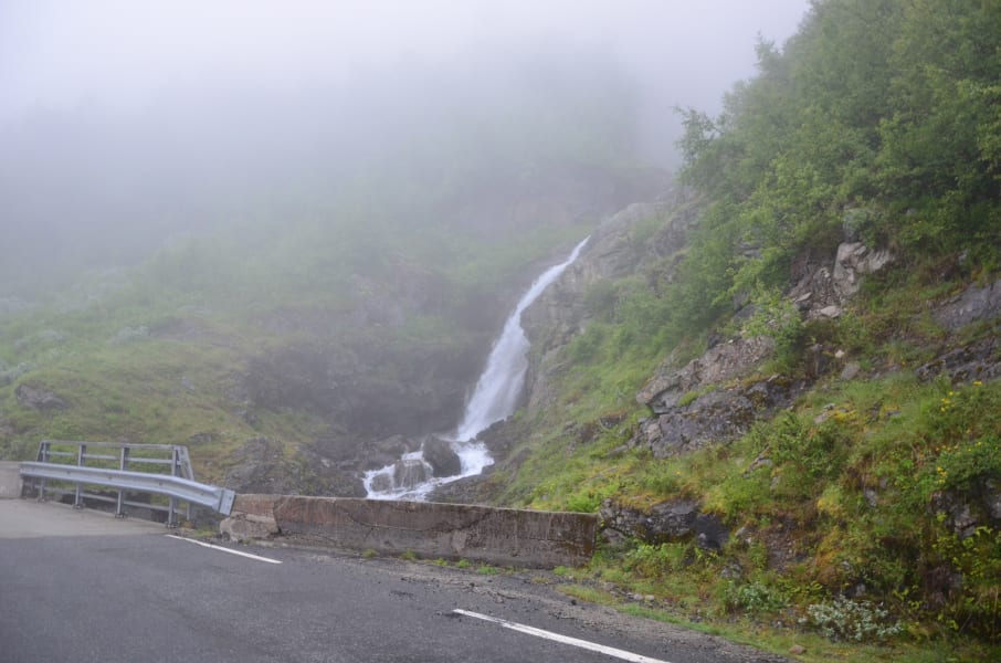 Нелегкие маршруты с легкими детьми: Kjeragbolten, Preikestolen, Trolltunga и Nigardsbreen за 4 дня с двумя детьми в рюкзаках (июль 2017)