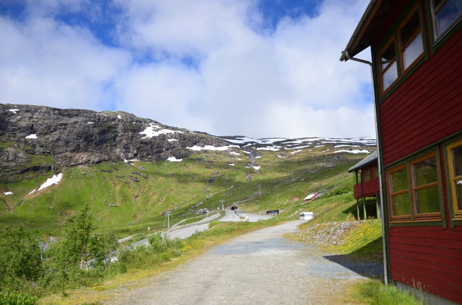 Нелегкие маршруты с легкими детьми: Kjeragbolten, Preikestolen, Trolltunga и Nigardsbreen за 4 дня с двумя детьми в рюкзаках (июль 2017)