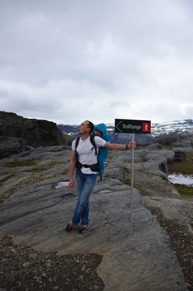 Нелегкие маршруты с легкими детьми: Kjeragbolten, Preikestolen, Trolltunga и Nigardsbreen за 4 дня с двумя детьми в рюкзаках (июль 2017)