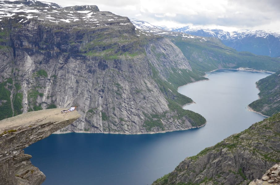 Нелегкие маршруты с легкими детьми: Kjeragbolten, Preikestolen, Trolltunga и Nigardsbreen за 4 дня с двумя детьми в рюкзаках (июль 2017)