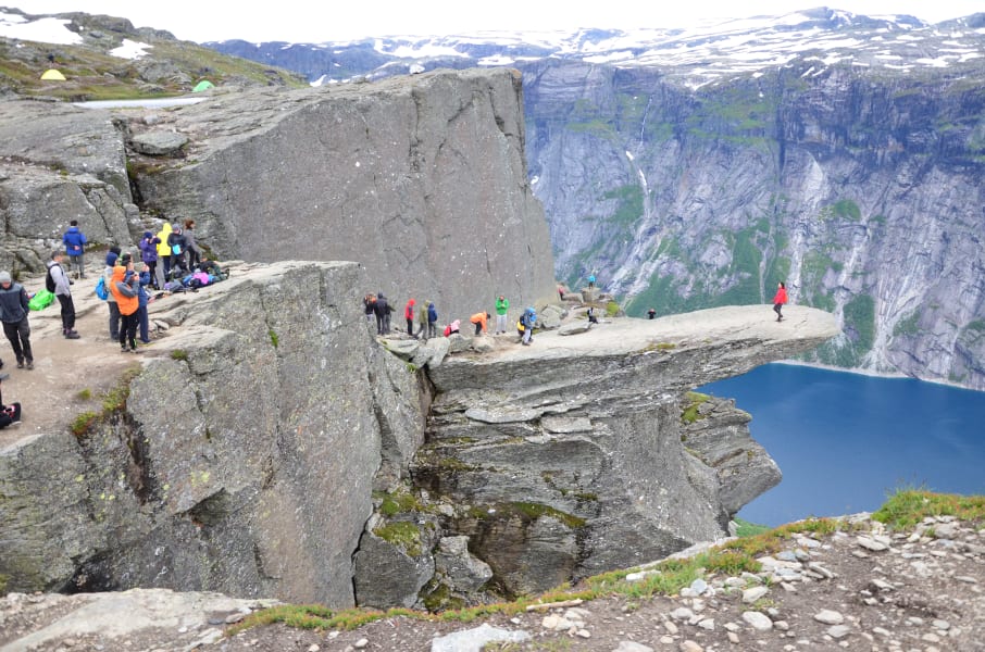 Нелегкие маршруты с легкими детьми: Kjeragbolten, Preikestolen, Trolltunga и Nigardsbreen за 4 дня с двумя детьми в рюкзаках (июль 2017)