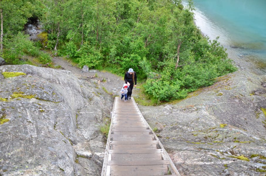 Нелегкие маршруты с легкими детьми: Kjeragbolten, Preikestolen, Trolltunga и Nigardsbreen за 4 дня с двумя детьми в рюкзаках (июль 2017)