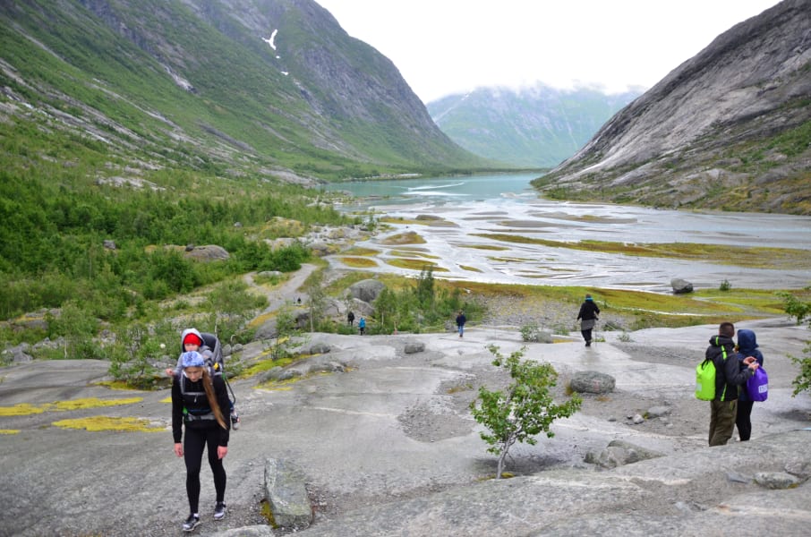 Нелегкие маршруты с легкими детьми: Kjeragbolten, Preikestolen, Trolltunga и Nigardsbreen за 4 дня с двумя детьми в рюкзаках (июль 2017)