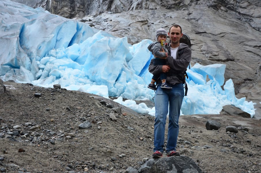 Нелегкие маршруты с легкими детьми: Kjeragbolten, Preikestolen, Trolltunga и Nigardsbreen за 4 дня с двумя детьми в рюкзаках (июль 2017)
