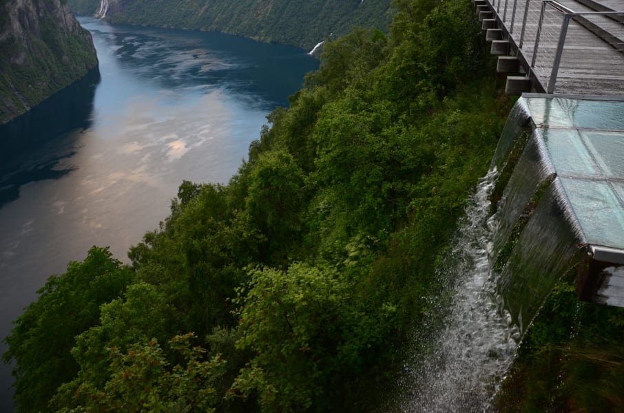 Нелегкие маршруты с легкими детьми: Kjeragbolten, Preikestolen, Trolltunga и Nigardsbreen за 4 дня с двумя детьми в рюкзаках (июль 2017)
