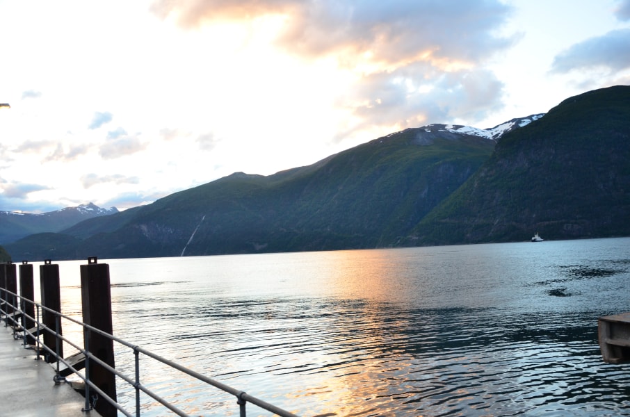 Нелегкие маршруты с легкими детьми: Kjeragbolten, Preikestolen, Trolltunga и Nigardsbreen за 4 дня с двумя детьми в рюкзаках (июль 2017)