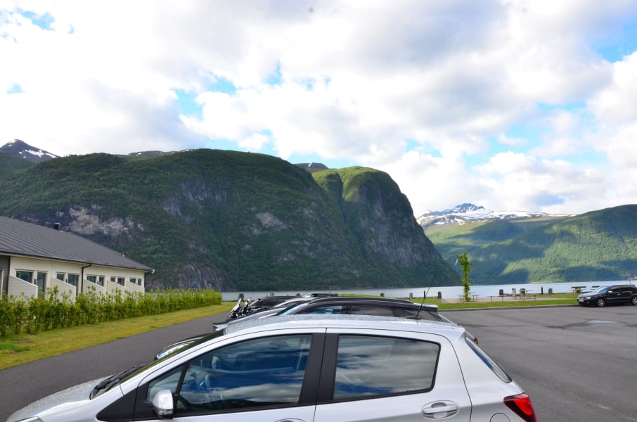 Нелегкие маршруты с легкими детьми: Kjeragbolten, Preikestolen, Trolltunga и Nigardsbreen за 4 дня с двумя детьми в рюкзаках (июль 2017)