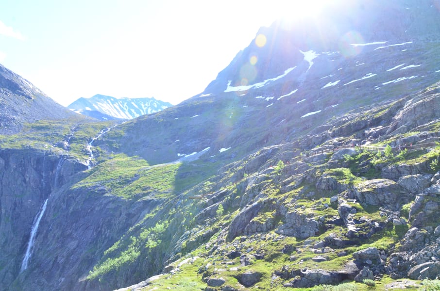 Нелегкие маршруты с легкими детьми: Kjeragbolten, Preikestolen, Trolltunga и Nigardsbreen за 4 дня с двумя детьми в рюкзаках (июль 2017)