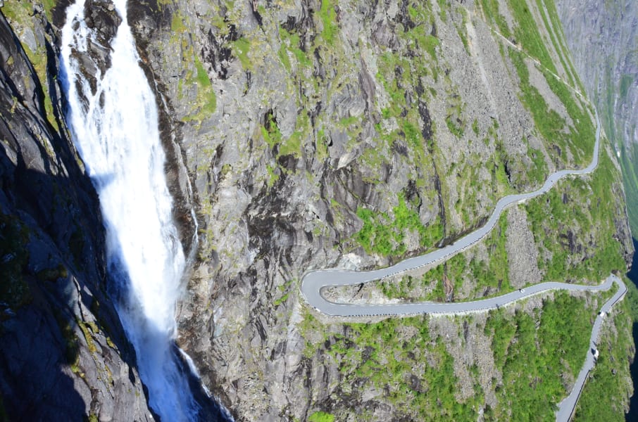 Нелегкие маршруты с легкими детьми: Kjeragbolten, Preikestolen, Trolltunga и Nigardsbreen за 4 дня с двумя детьми в рюкзаках (июль 2017)