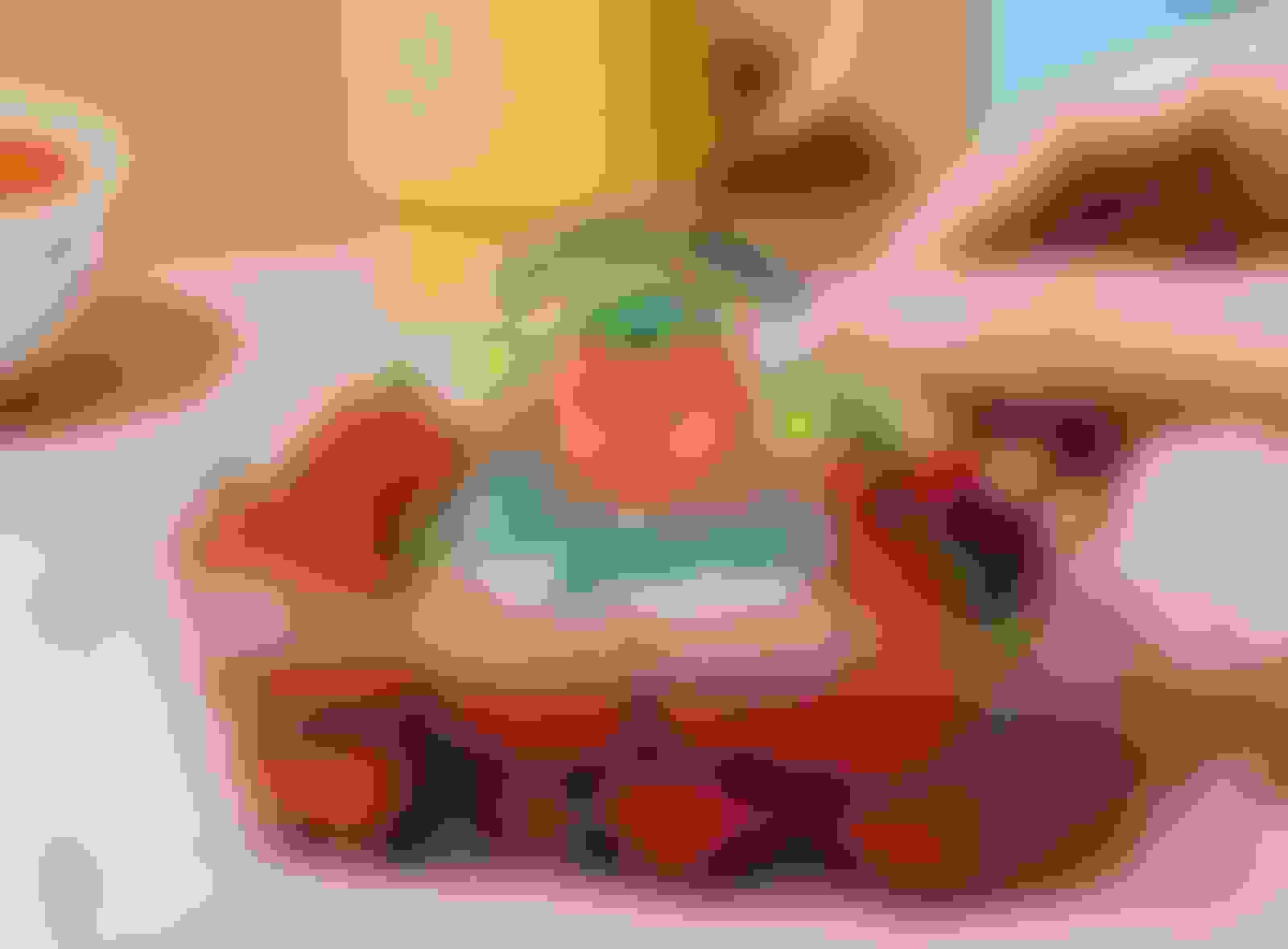 Clear BOPP transparent roll labels for a seamless no-label look by Jukebox