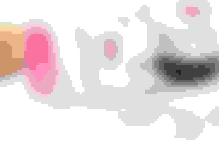 Custom wine labels on roll for bottles by Jukebox