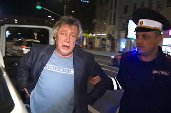 Ефремов полтора года не получал штрафов за еду в нетрезвом виде