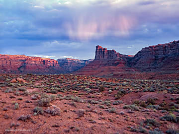 Landscape photograph of morning light and red rocks