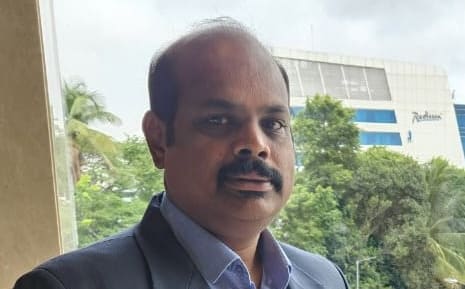 Manickam K