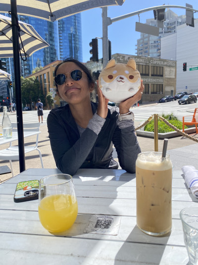 Kimi and T2 (Töb Töb) at Bluestone Lane in the East Cut