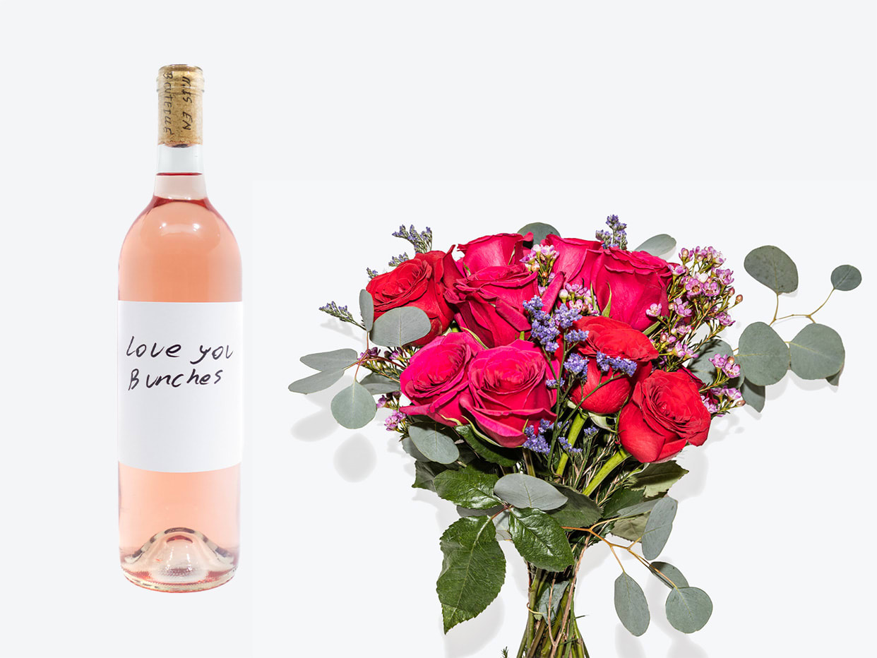 Product Name Rosé Wine & Bouquet Bundle