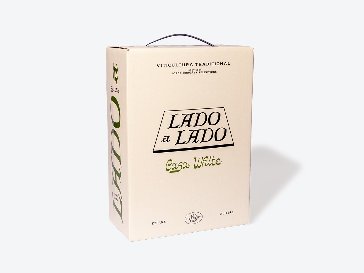 Lado a Lado, Casa White 3L